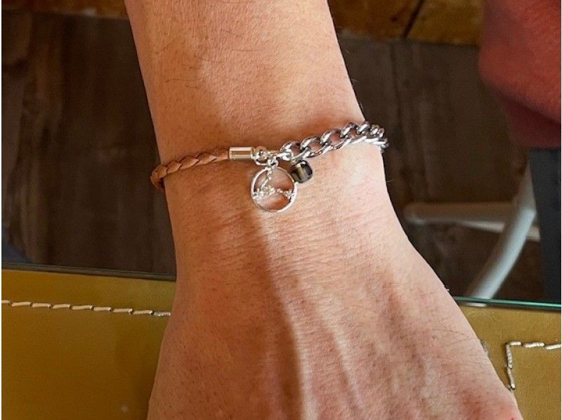 【福岡・糸島】アクセサリー制作体験  新プラン「革ひもとチェーンのブレスレット作り」初心者OK！思い出作りに♡の紹介画像