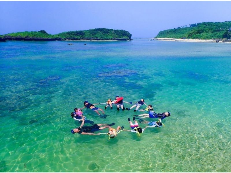 [เกาะอิริโอโมเตะ/1 วัน] เกาะบารัส x ชายหาดสุดตระการตา! ชุดดำน้ำตื้นที่สมบูรณ์แบบที่เกาะอิริโอะโมะเตะ [ข้อมูลภาพถ่าย / อุปกรณ์ให้เช่าฟรี]の紹介画像