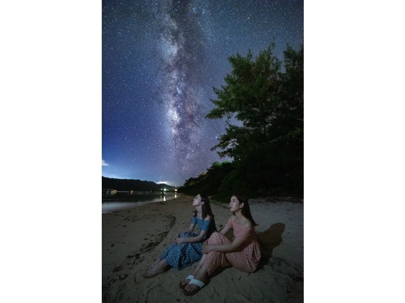 [Okinawa, Ishigaki Island] Super Summer Sale ★Private Starry Sky Photoshoot★ Guided by a professional photographer! Includes starry sky commentary using a laser pointerの紹介画像