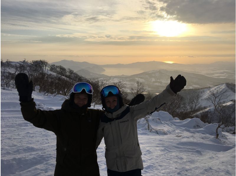 【北海道ルスツ】夕方からでも楽しめるナイタープライベーレッスン！幻想的なゲレンデでスノーボード体験！最高に楽しい雪の世界へようこそ！の紹介画像
