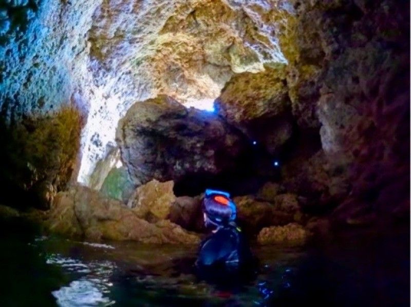 【ソロ活歓迎☆お一人様プラン】沖縄恩納村・青の洞窟シュノーケリング！当日予約可能◎18歳～65歳までOK♪老若男女に人気のプラン！の紹介画像