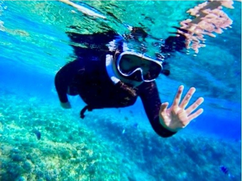 【ソロ活歓迎☆お一人様プラン】沖縄恩納村・青の洞窟シュノーケリング！当日予約可能◎18歳～65歳までOK♪老若男女に人気のプラン！の紹介画像