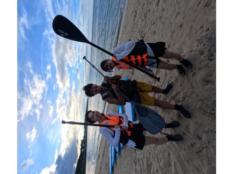 [Onna Village, Okinawa] Rainy season burnout Beginner Lau Sup and boat snorkeling in the Blue Cave Lau Sup Free GOPRO filming #Brother Lau's shopの紹介画像