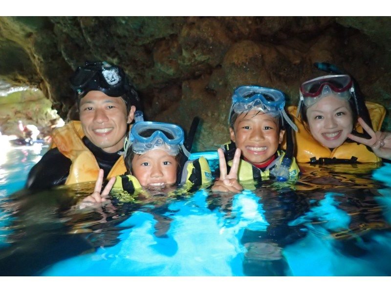 Okinawa Blue Cave! Golden Week is still open! Get 20 or more GOPRO photos for free! Boat Blue Cave Snorkeling and Beginner Cruise SUPの紹介画像