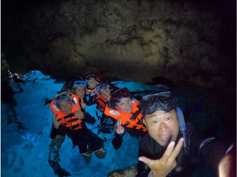  Same-day reservations OK! [Okinawa Onna Village] Blue Cave Snorkeling by Boat with Beginner Lau Sup Lau Sup Free GOPRO Shooting #Brother Lau's Shopの紹介画像
