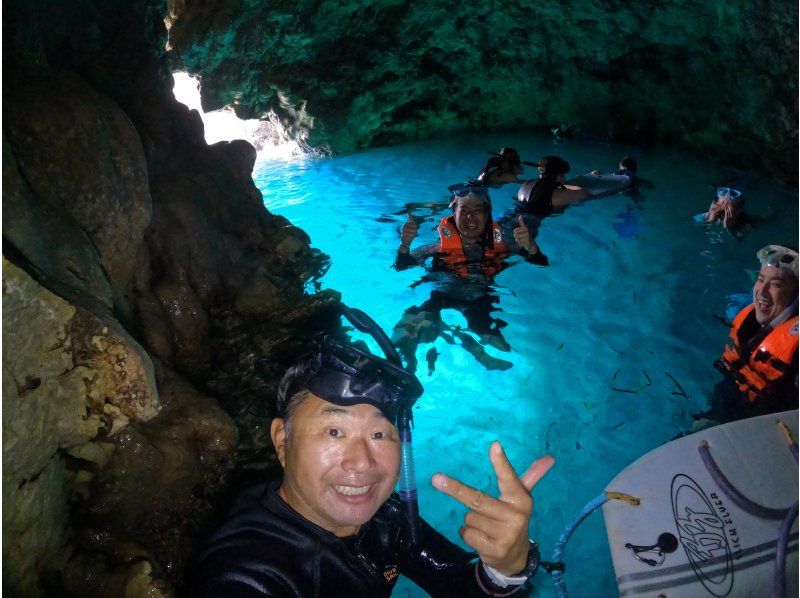  当日予約OK!　【沖縄恩納村】初心者ラウサップとロングタイム青の洞窟スノーケリング　ラウサップ　GOPRO撮影無料　＃ラウ兄のお店　の紹介画像