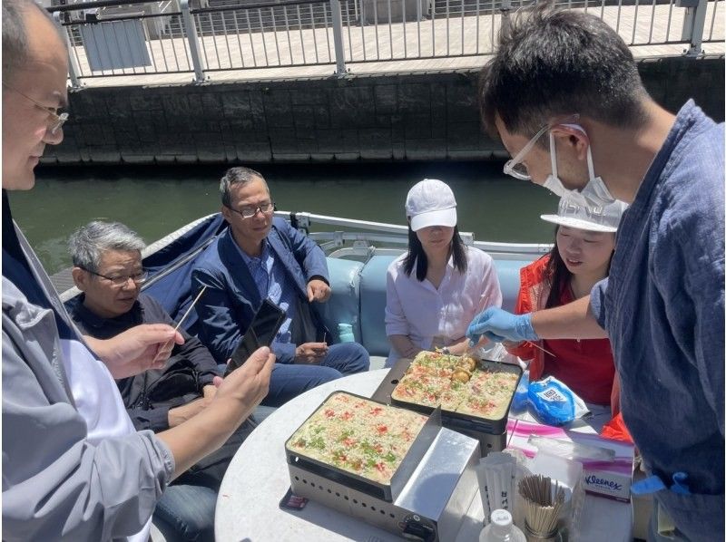 【大阪・道頓堀発】たこ焼きクルーズの紹介画像