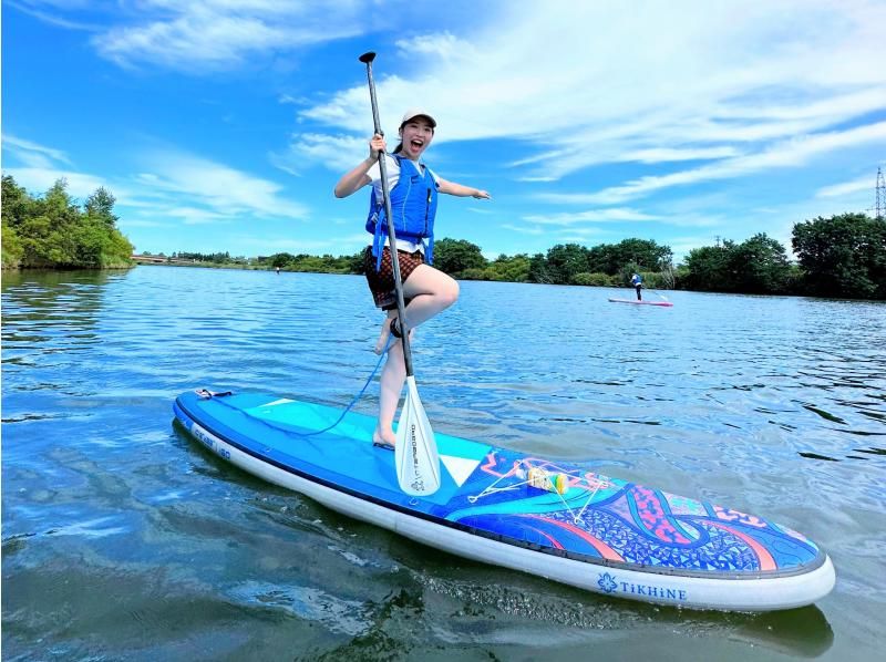 SALE! [10 minutes walk from Yoichi Station] A hidden gem! A relaxing river SUP on the Yoichi River, flowing through nature. Popular with first timers, couples and families on girls' trips.の紹介画像