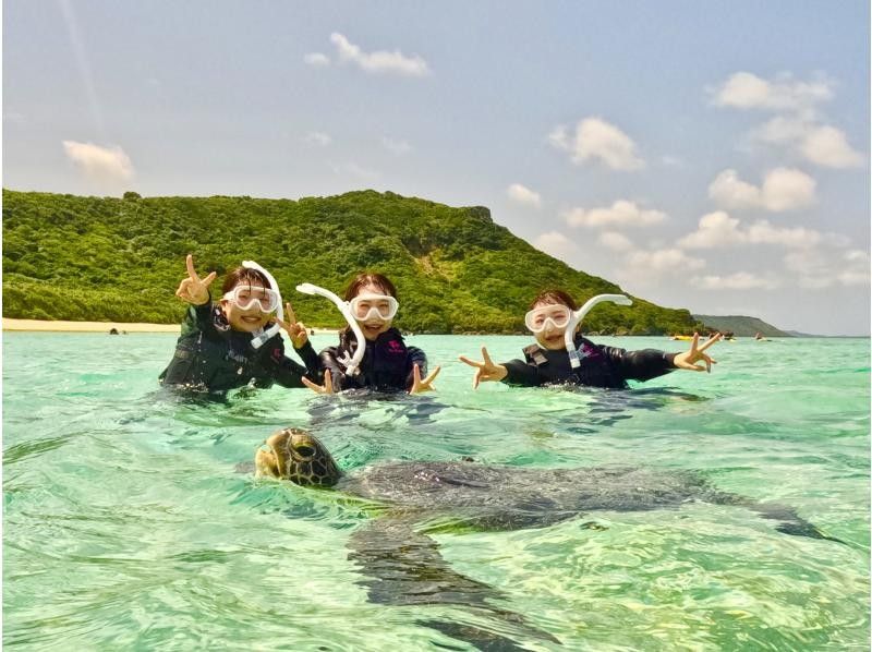 【宮古島・1組貸切】本当に出会える！海亀シュノーケル★12歳以下は子供料金★ウェットスーツ体験料金込み‼︎撮影費も込み込みです♪の紹介画像