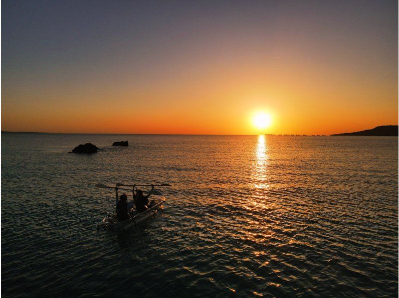 スプリングセール特別割引 沖縄本島の夕日を独り占め。サンセットフォトツアー♪の紹介画像