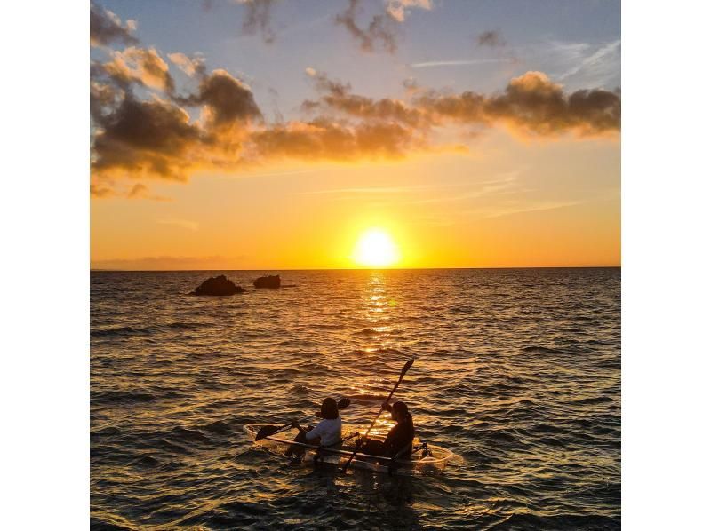 เพลิดเพลินไปกับพระอาทิตย์ตกดินบนเกาะหลักของโอกินาว่าด้วยตัวคุณเอง ทัวร์ถ่ายรูปพระอาทิตย์ตก♪の紹介画像