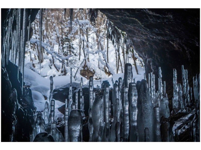【北海道・登別】10週間期間限定！絶景・スノーシューで登別の氷筍探訪ツアーの紹介画像