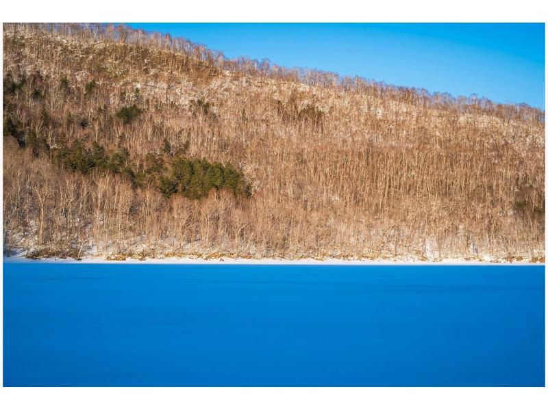 【北海道・登別】登別の秘境・橘湖スノーシューツアーの紹介画像