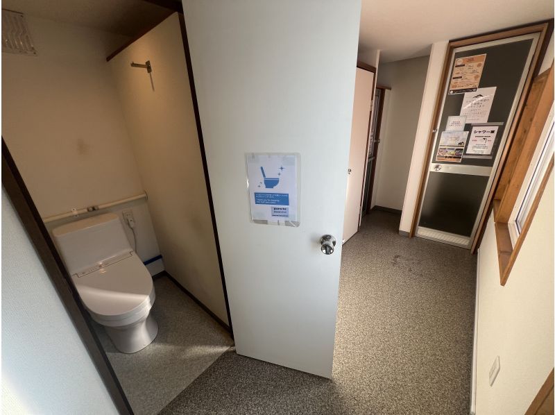 [Hokkaido, Sapporo] Same-day reservations accepted! Ice fishing experience with transportation! Tempura included! Separate flush toilets for men and women and a warm rest hut! Safe for women and children!の紹介画像