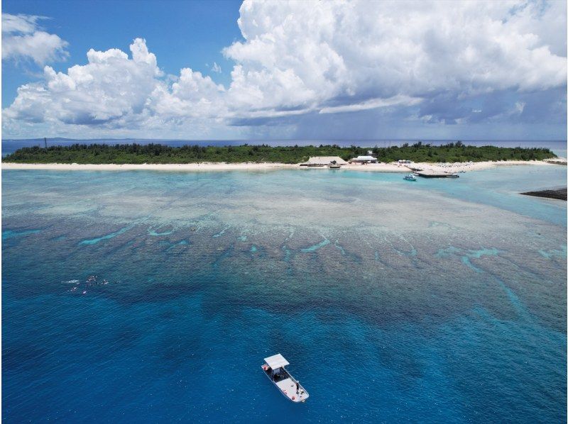 【北部発・離島】　水納島　わくわくボートシュノーケリング＆マリン２種！ツアー写真無料ダウンロード＆往復乗船券付！