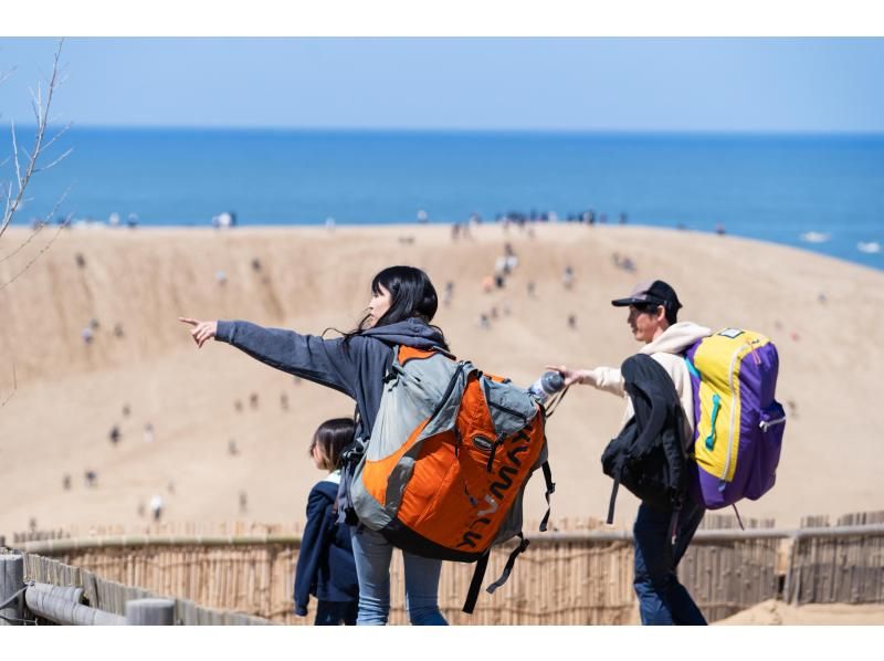 [Tottori Sand Dunes] Half-day paragliding experience limited to 1 group! A plan for families and those who are not confident in their physical strength!の紹介画像