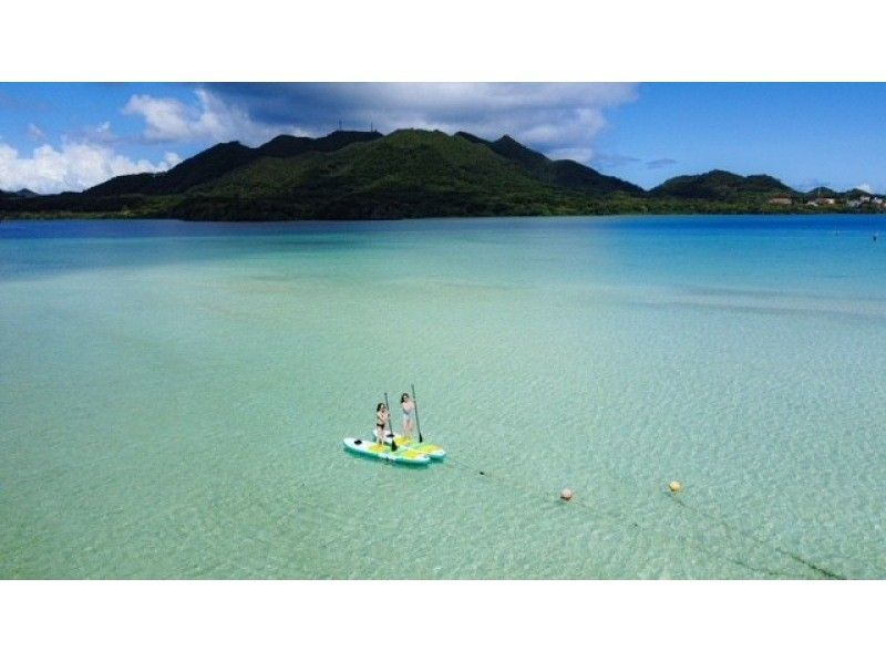 ★SALE★【石垣島／川平湾SUP】４Kドローン撮影でSNS映え間違いなし☆当日予約OK《動画、写真データプレゼント》初心者大歓迎！の紹介画像