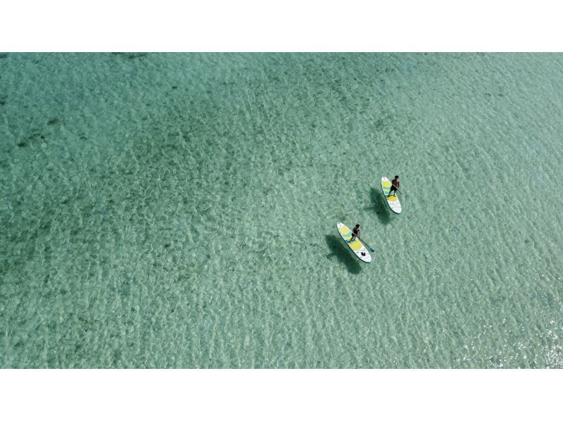 [Ishigaki Island] Kabira Bay SUP experience! Free drone photography [Photo data gift]