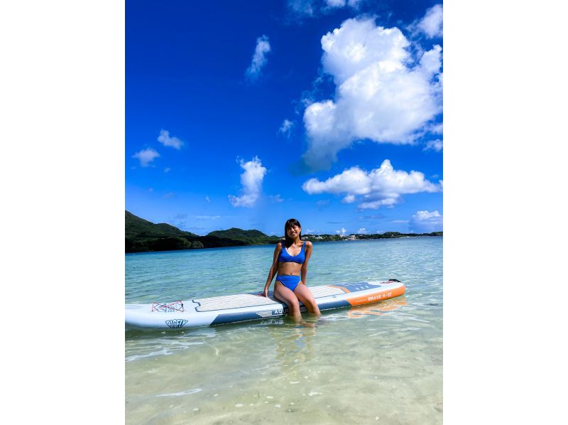 ★SALE★【石垣島／川平湾SUP】４Kドローン撮影でSNS映え間違いなし☆当日予約OK《動画、写真データプレゼント》初心者大歓迎！の紹介画像