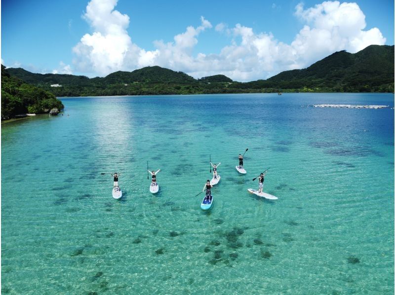 ★SALE★【石垣島／川平湾SUP】４Kドローン撮影でSNS映え間違いなし☆当日予約OK《動画、写真データプレゼント》初心者大歓迎！の紹介画像
