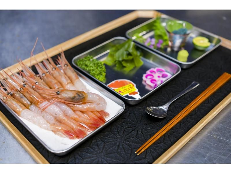 The only event held near Mikuni Port Market, the home of Fukui Amaebi! The ultimate sweet shrimp bowl making experienceの紹介画像