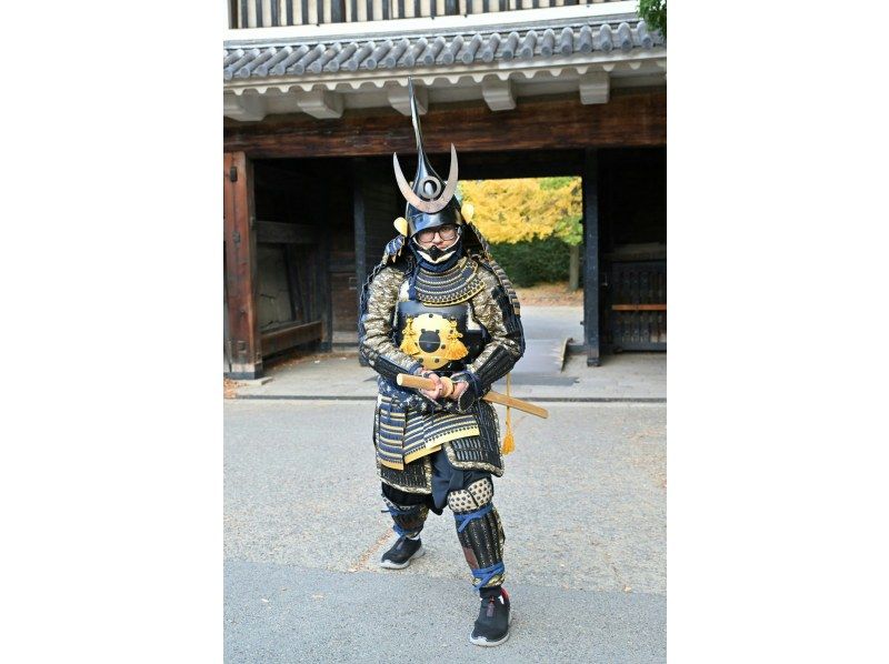 Pilgrimage/Samurai-specific Osaka Castle Guides Private tours in armorの紹介画像