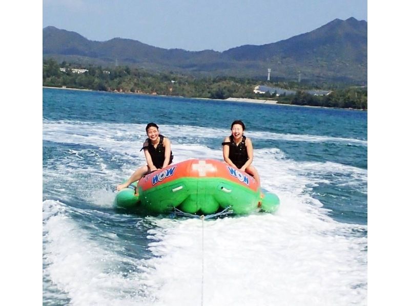 ★[Active 3] & [Parasailing, flyboard, or hoverboard] You can have fun at two locations: Kanucha Resort & Heapy Beach ♪の紹介画像