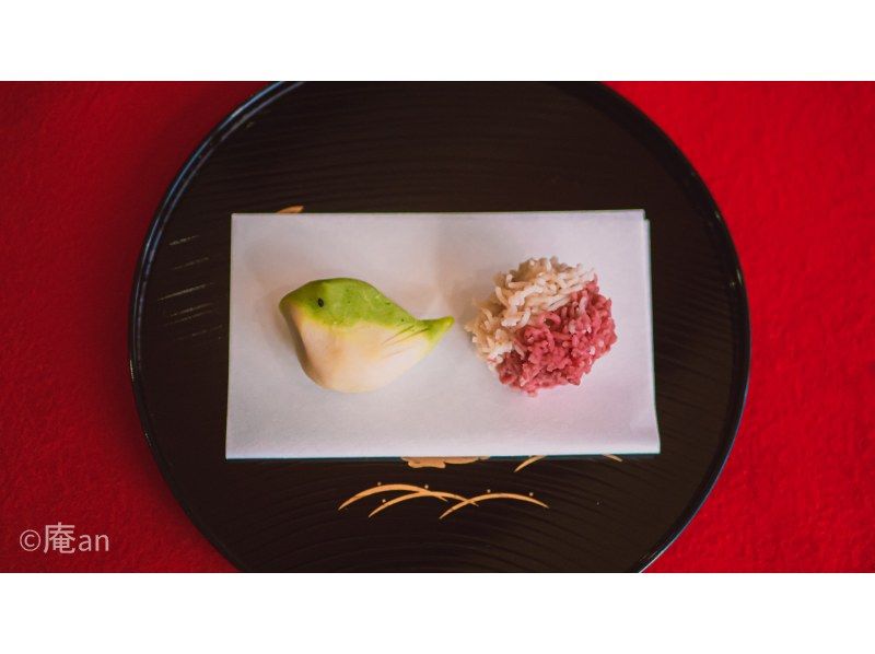 【京都・下京区】点て出しお抹茶付き！練り切り和菓子作り体験　五条駅より徒歩1分の紹介画像