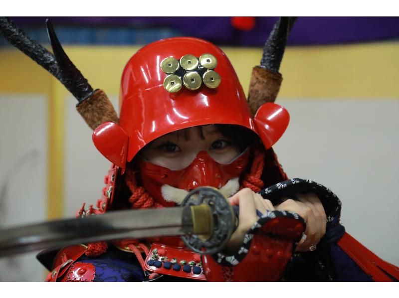 【大阪城】「RISEプラン」武士道は刀をその力と武勇の象徴とし、幼少の頃から刀の使い方を教えられる。