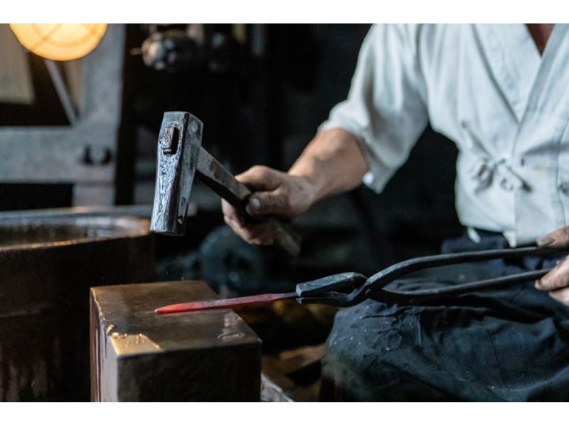 [Fukushima/Fukushima City] March 9th (Sat) 1 night 2 days taxi tour! Learn about the beauty and spirit of Japanese swords from a swordsmith, experience swordsmithing and copper plate inscription cuttingの紹介画像