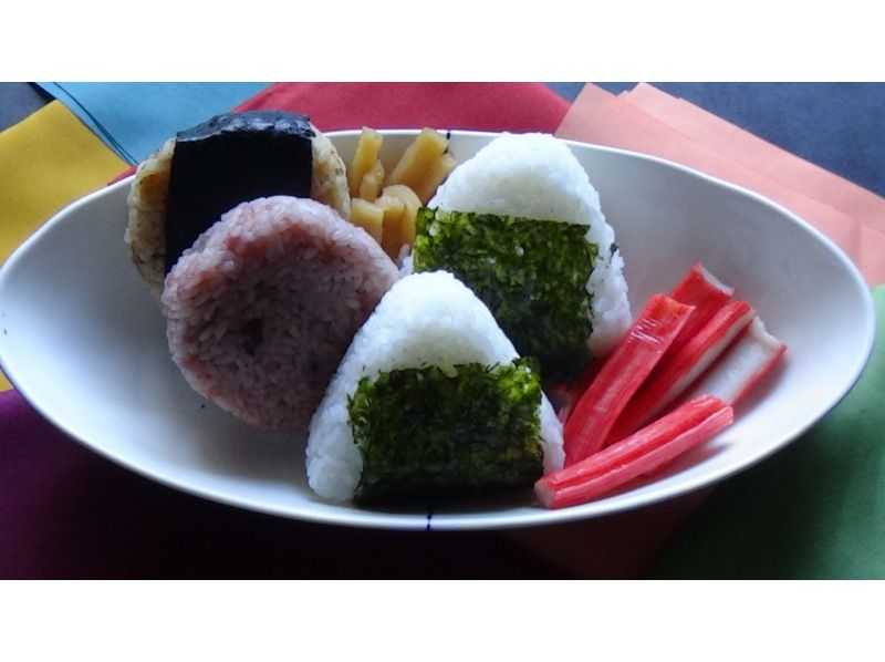 【東京・新宿】おにぎり料理教室と新宿御苑ピクニックの紹介画像