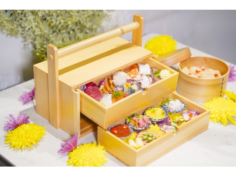 [Tokyo/Shinjuku 3-chome] Hanatemari sushi making experience/Japanese traditional culture x photogenic! 2 hours of fun for couples, groups, and families!の紹介画像
