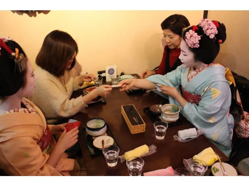 [Kyoto/Gion] Group charter! Lunch plan "Kyoto noon kaiseki course" with a maikoの紹介画像