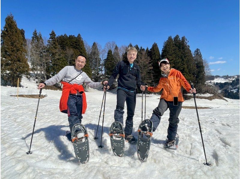 [Niigata/Echigo Yuzawa/Snowshoe] Hiking on the snow in Echigo!の紹介画像