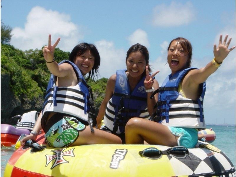 [Okinawa/Uruma City] Challenge 3 events from tubes and watercraft! A little play planの紹介画像