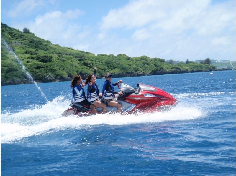 【沖縄・うるま市】チューブ類やマリンジェットの中から3種目にチャレンジ！ちょい遊びプランの紹介画像