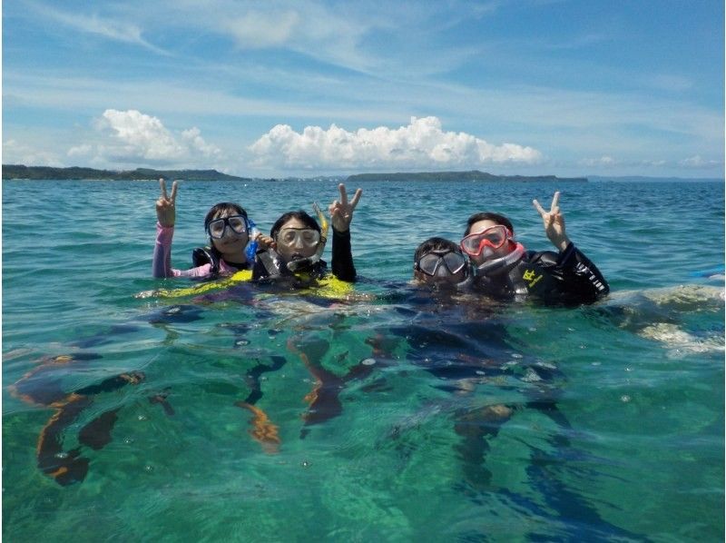 [Uruma City] Snorkel at the original spot "Flower Garden" accessible by boat!の紹介画像