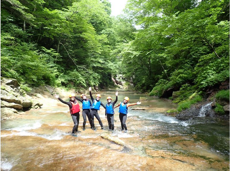 [Tochigi/Nasu] Summer on the river! Shower climbing zip line course