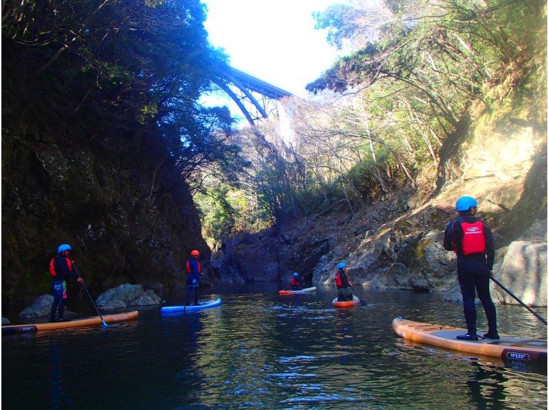 【山梨・大月】大月・桂川SUP(サップ)ツアーの紹介画像