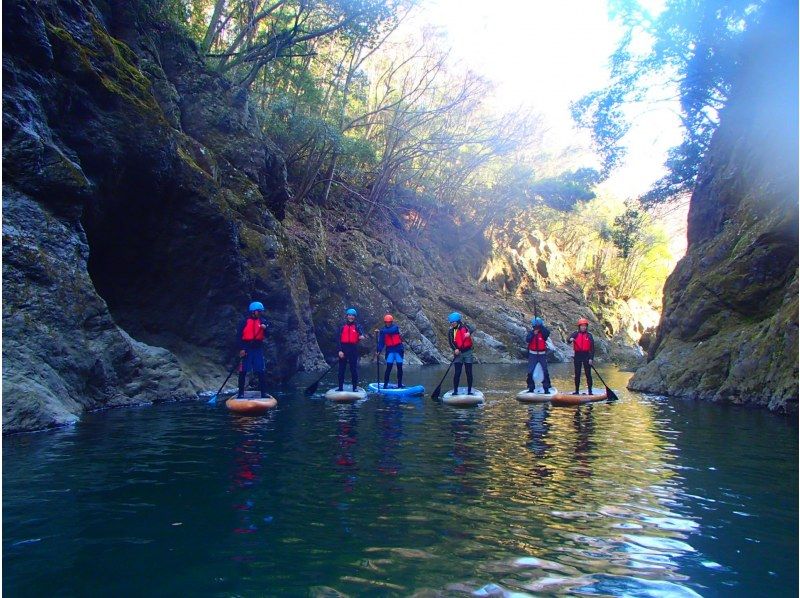 [Yamanashi, Otsuki] Otsuki Katsura River SUP (stand-up paddle) tourの紹介画像