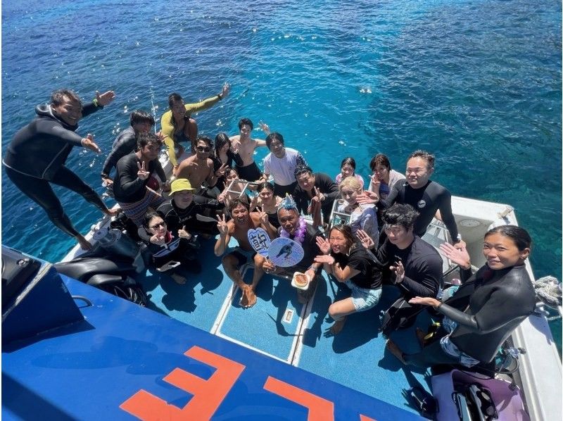 感動のケラマブルー！！透明度抜群の慶良間で2ボートダイブ【那覇発・1日・撮影データ無料プレゼント♪那覇市内送迎付】の紹介画像