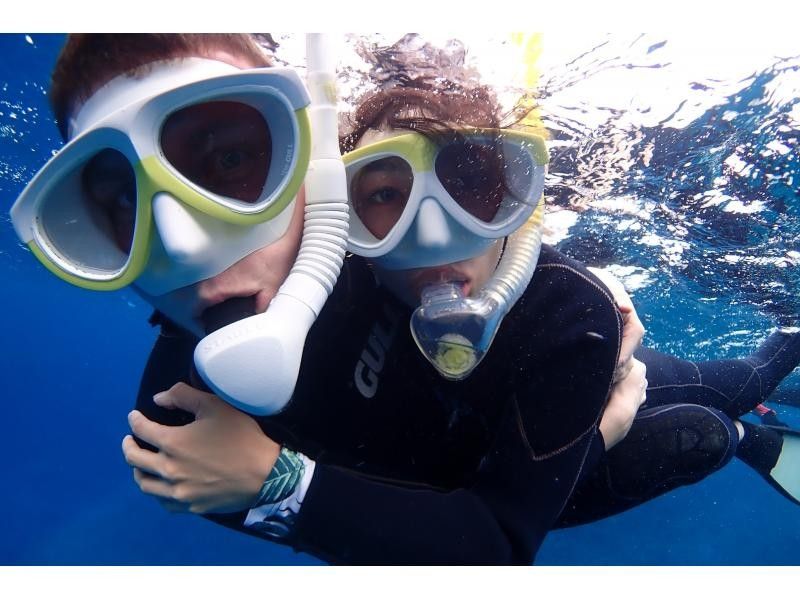 [Year-round tour in Ishigaki Island] A one-day snorkel tour that visits the best spots for manta rays and sea turtles! During the winter season, aim for manta rays on the surface of the water. ♪ From December to the end of March!の紹介画像