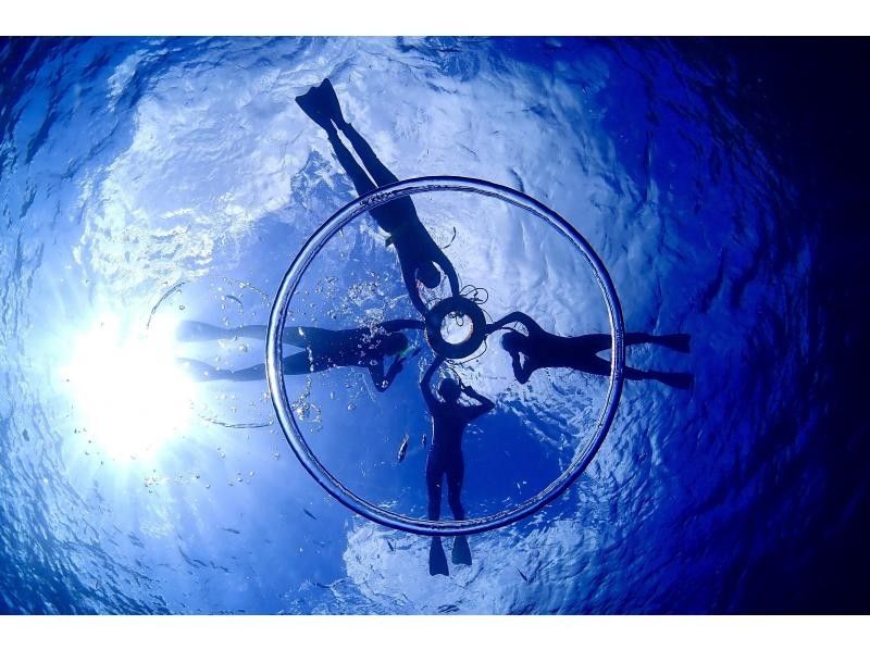 [Year-round tour in Ishigaki Island] A one-day snorkel tour that visits the best spots for manta rays and sea turtles! During the winter season, aim for manta rays on the surface of the water. ♪ From December to the end of March!の紹介画像