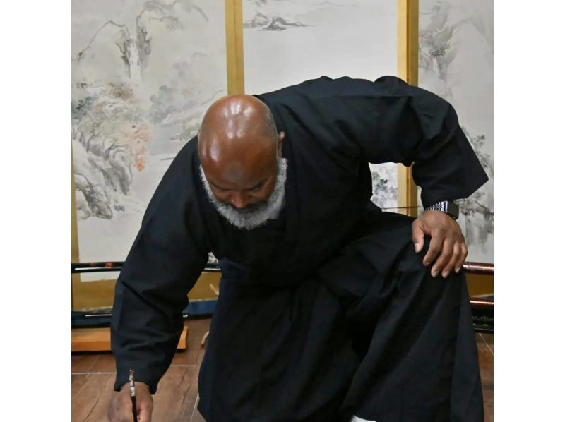 【大阪城・Samurai Calligraphy】大坂の陣という戦を前に、これまでの人生を振り返り全紙に最後のひと文字を大筆で！