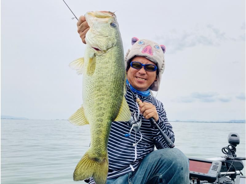 [Shiga/Otsu] Lake Biwa fishing experience "Thorough Fishing (One Day) Plan" Beginners welcome! Empty-handed OKの紹介画像