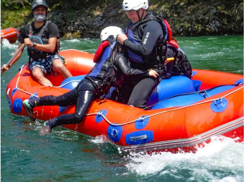 [Gunma/Minakami/Half day rafting 3 hours] Spring sale underway! Family discount: Great plan for families to participate★Student discount available★Free rentalの紹介画像