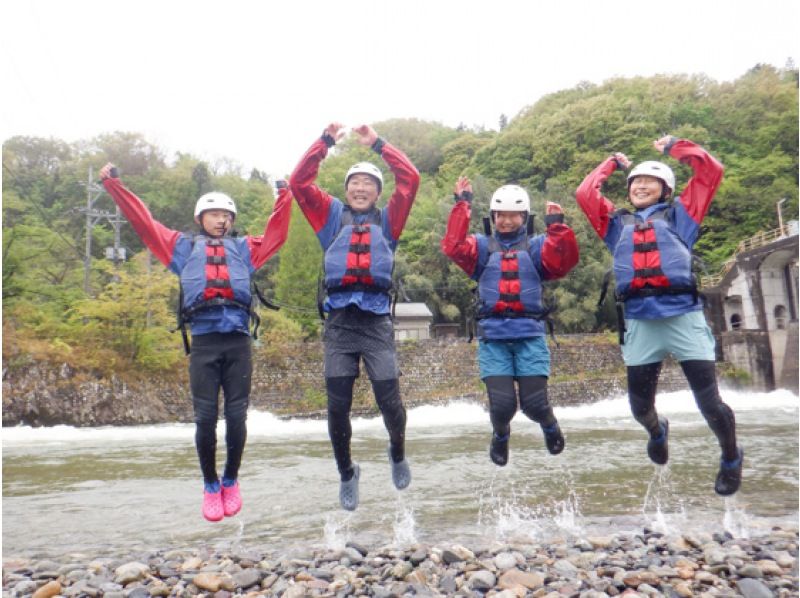 [Gunma/Minakami/Half-day rafting 3 hours/Free tour photos!] <Family discount> A water adventure for the whole family!の紹介画像