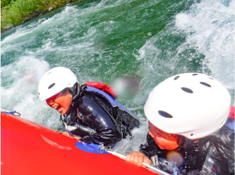 [Gunma/Minakami/Half day rafting 3 hours] Spring sale underway! Family discount: Great plan for families to participate★Student discount available★Free rentalの紹介画像