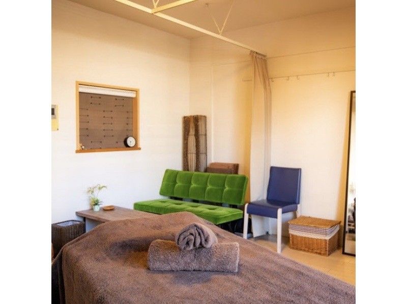 [Ebisu] Massage + Healing Aromatherapy Oil Treatment + Dry Head Spa + Ear Acupressure 4-Pack ☆ A full 180 minutes ☆の紹介画像