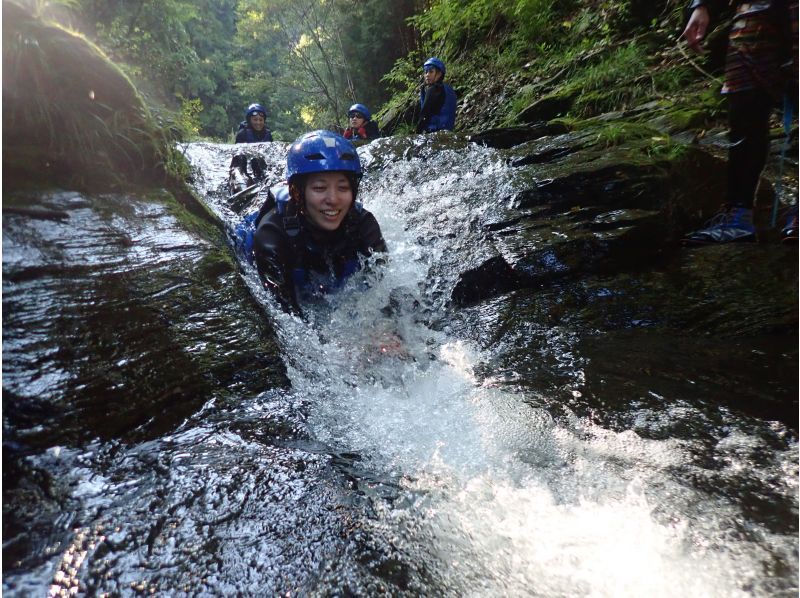 [Saitama/Nagatoro/Canyoning] Canyon walk tour! Participation is OK from 4th grade! Let's go exploring the clear stream valley♪の紹介画像